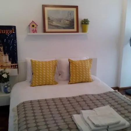 Apartment Largo Do Leao Apartment